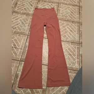 Rose colored leggings